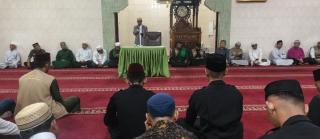 Subuh Berjamaah di Pekanbaru, TNI-Polri dan Masyarakat Perkuat Silaturahmi